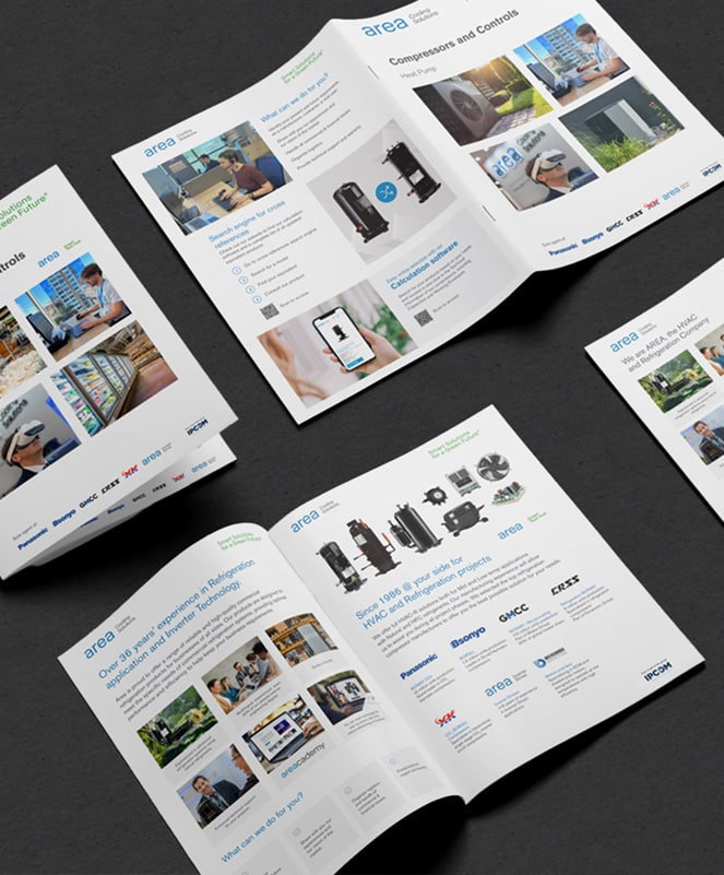 Vistes de fullets informatius sobre solucions de refrigeració i controls.